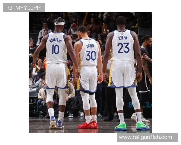 2015年NBA季后赛火箭对勇士第三场精彩回顾与赛后分析 2015年NBA季后赛火箭对勇士第三场精彩回顾与赛后分析